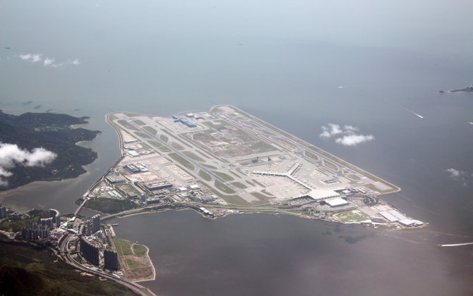 CAAC supported Hong Kong Airport with third runway plans