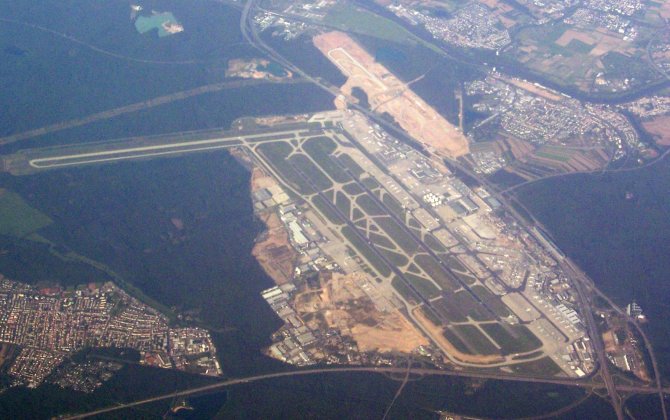 Far Eastern slowdown blamed for Frankfurt Airport fall
