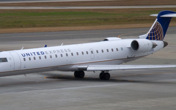 United Express Flight Was Delayed by Pilots' "Disagreement"