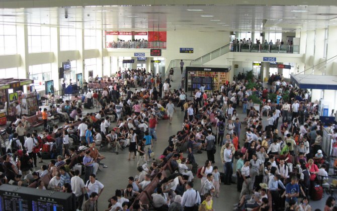 Airports blame airlines for aviation-funding standstill