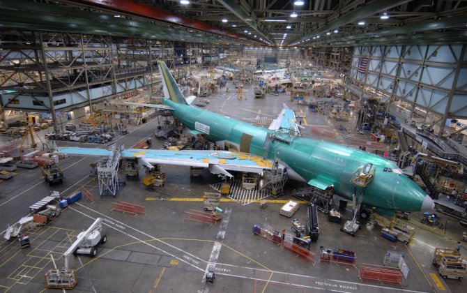 Boeing May Set First Overseas Factory in Zhoushan, China