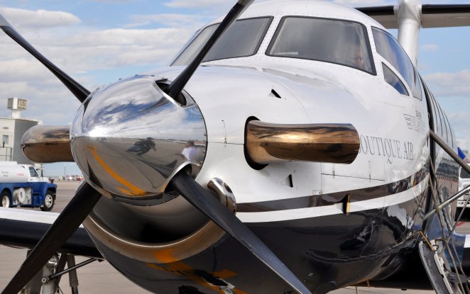 Tiny airline with tiny planes has big ambitions