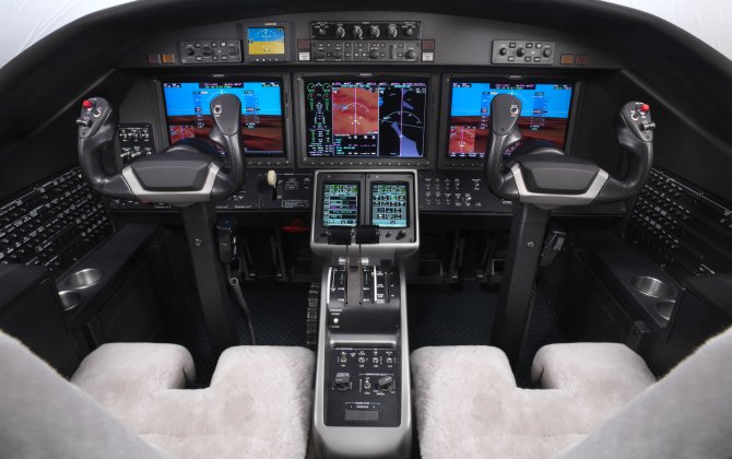 Officials hope to attract business aviation to Oakland County International Airport
