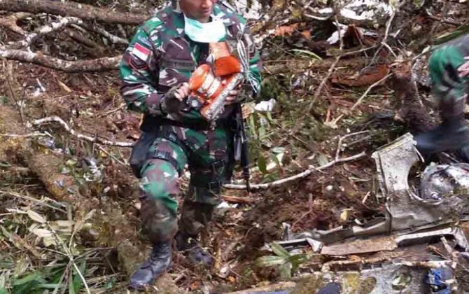 Indonesia to Send Crashed Plane's Black Box to France for Tests