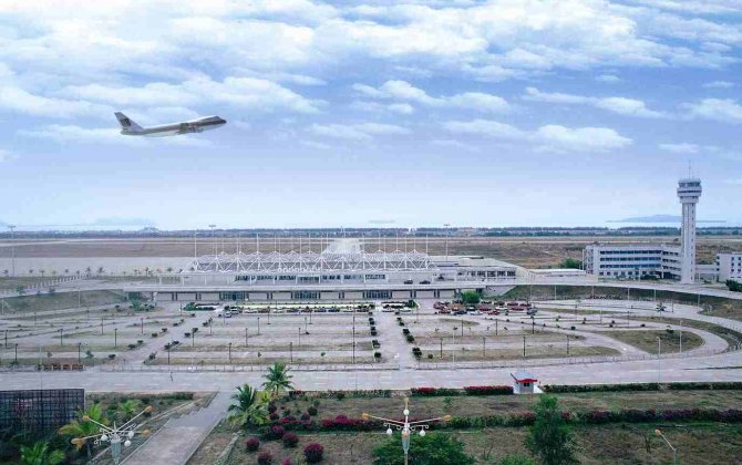 Sanya Airport Serves 322,400 Passengers in National Day Holiday