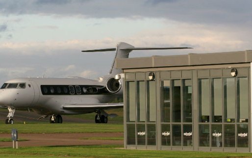 London Oxford Airport offers free shuttle services to new rail station