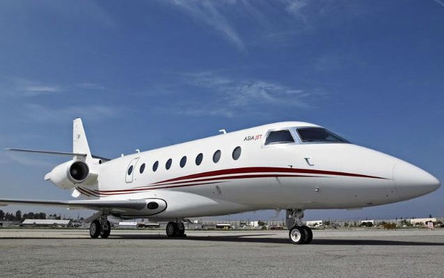 Asia Jet wins best charter brokerage award for 2015 at AsBAA