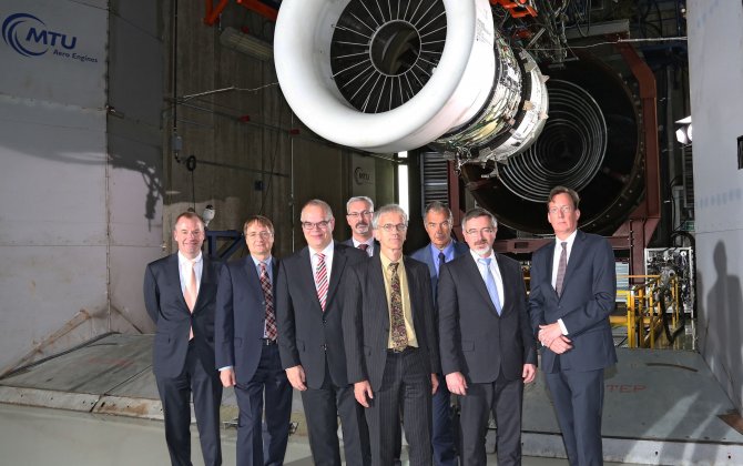 Celebrations at MTU: Clean Sky engine demonstrator running in the test cell