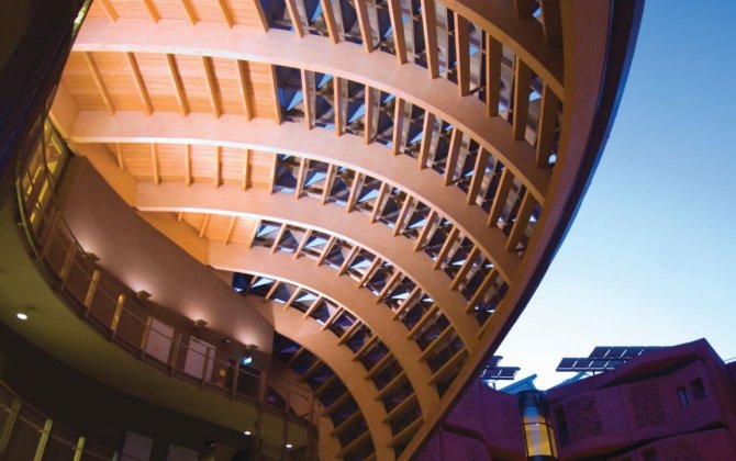 Etihad Airways and the Masdar Institute sign agreement to develop fog prediction system