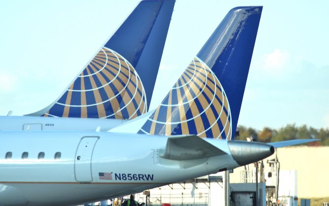 United Offers Pilots 13% Raise in Bid to Find Labor Peace
