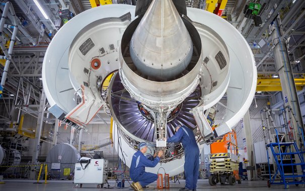 Rolls-Royce celebrates first run of Trent 7000 engine