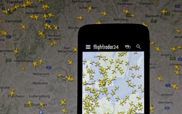 easyJet to offer live aircraft tracking with Flightradar24