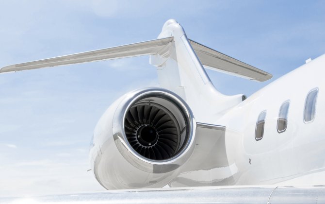 Bombardier Eyes CSeries Market Entry As It Seeks Cash