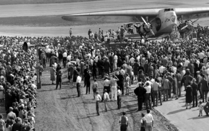 People in Aviation: December 2015