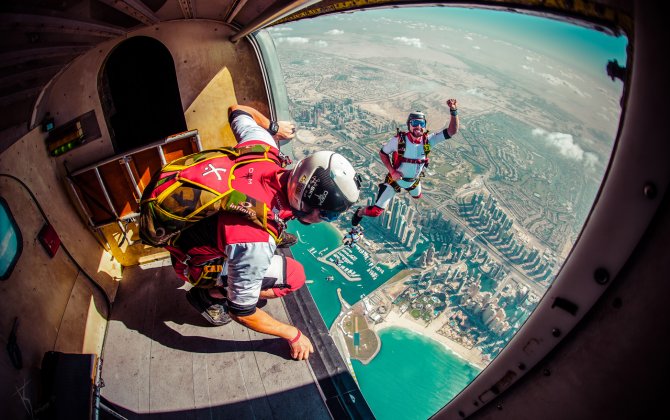 US skydiver Curt Bartholomew swoops in for victory at FAI World Air Games 