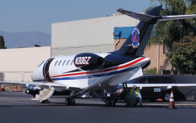 Burst tyre and hydraulic problem blamed for emergency landing of Morgan Freeman&rsquo;s SJ30