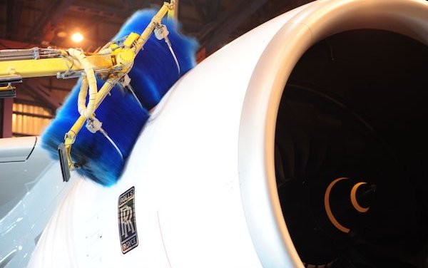 Aircraft exterior cleaning - are robots still a niche is worth looking into