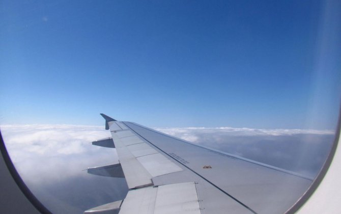 Airline staff reveal why window shades must be kept open during takeoff and landing