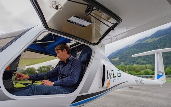 AlpinAirPlanes took delivery of first Velis Electro