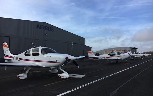 Alsim AL42 FNPT II flight simulator selected by Airbus Flight Academy Europe