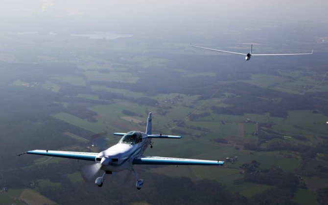 At Paris Air Show, the future of light aviation will be written in the present with the French Federation Vol &agrave; Voile, Siemens and Extra!