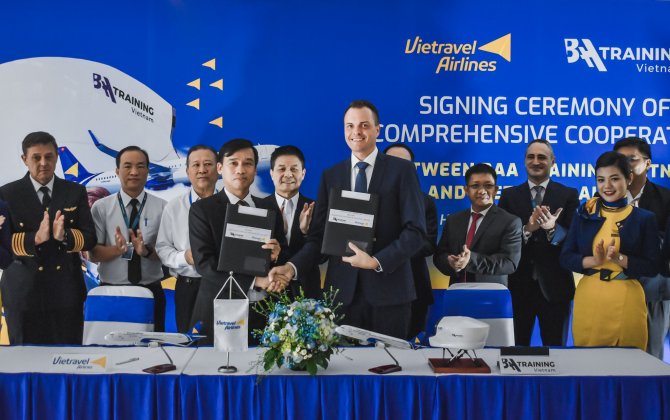 BAA Training Vietnam starts long-term business partnership with Vietravel Airlines
