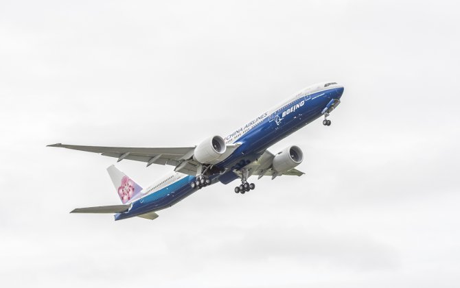 Boeing, China Airlines Celebrate Delivery of World's First Co-Branded 777