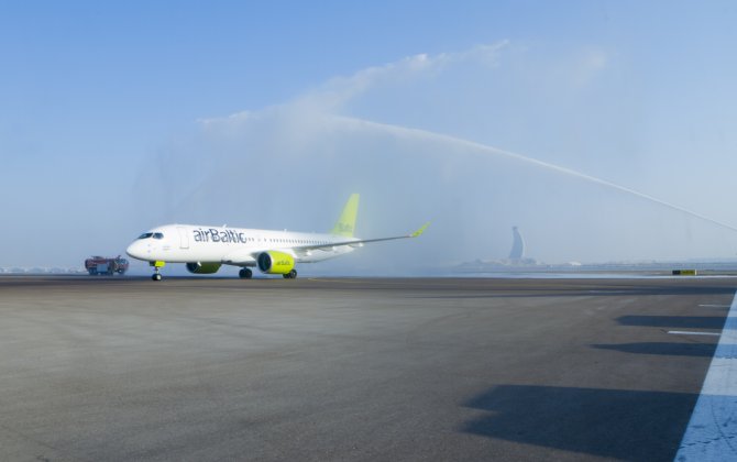Bombardier to showcase CS300 in airBaltic&rsquo;s livery at 2017 Dubai Airshow