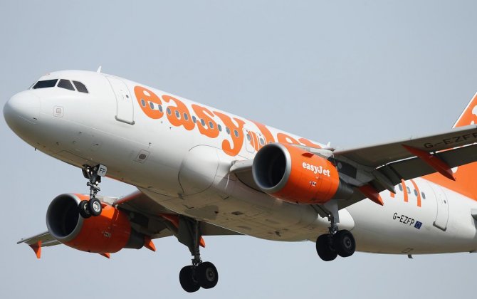 British man forced off easyJet plane after passenger saw message about 'prayer' on his phone