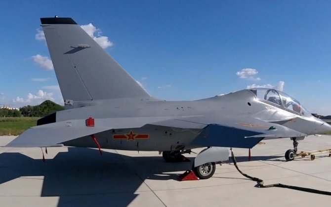 China's Air Force Apparently Receives First L-15 Jet Trainer