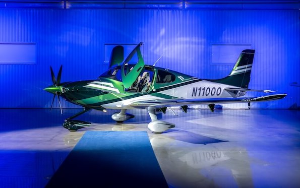 Cirrus delivers 11,000th SR series aircraft