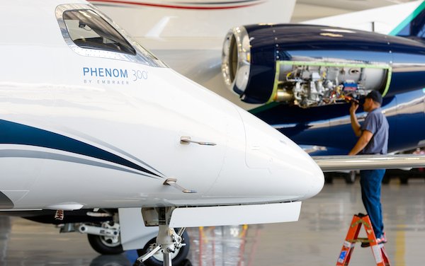 Clay Lacy Completes 10th Garmin G1000 NXi Upgrade on Embraer Phenom
