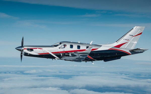 Daher delivers the first TBM 960 very efficient turboprop aircraft to a Swiss-based customer