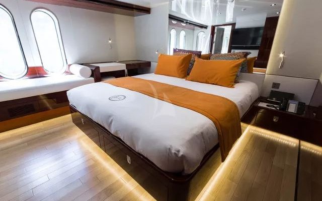 Deer Jet Launches Luxury Cruise Expeditions to Antarctica