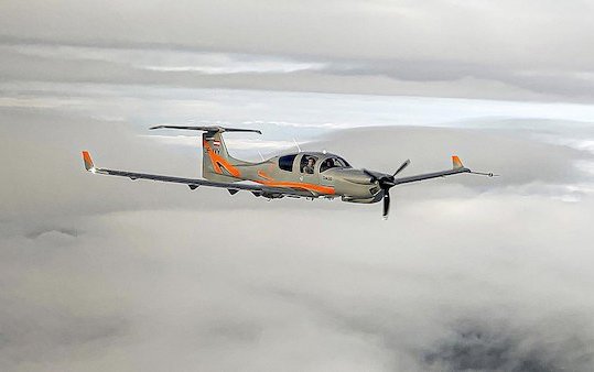 Diamond Aircraft DA50 first flight with retractable gear