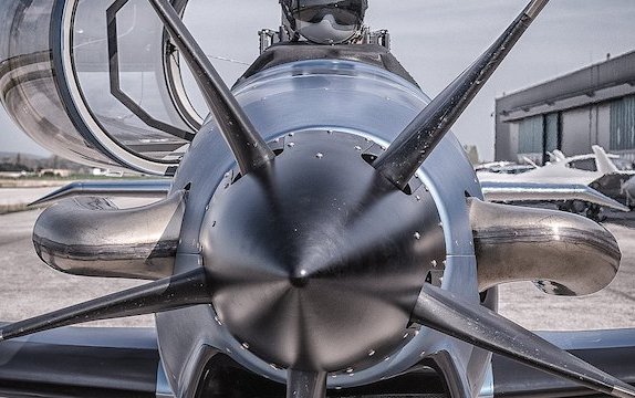 Diamond Aircraft selected Pratt & Whitney Canada PT6A-25C engine for DART-750 trainer 