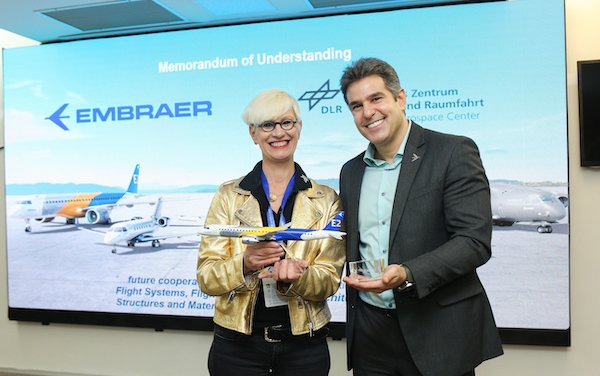 DLR and Embraer extend cooperation in aviation research