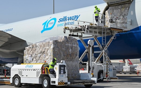 dnata wins multi-year Silk Way Group cargo handling contract in Singapore