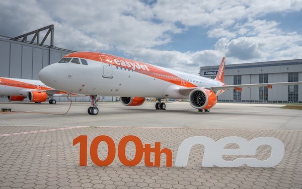 easyJet marks its 100th NEO delivery in Hamburg