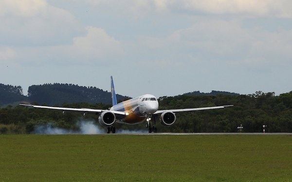Embraer and Mongolian Hunnu Air Sign Pool Program Agreement to Support its E190 Fleet