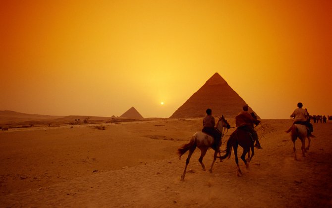 Emirates boosts services to Egypt