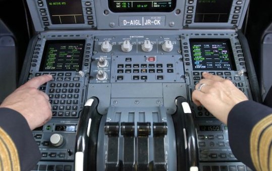 First automatic inflight synchronization of FMS and Lido Pilot Solutions