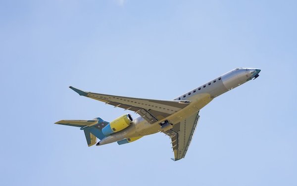 First Bombardier Global 8000 production aircraft completed flawless inaugural flight
