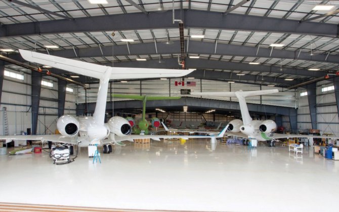 Flying Colours completes first of eight Sparkle Roll CRJ200 conversions
