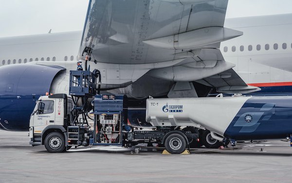 Gazprom Neft and Aeroflot join forces to develop green aviation fuel