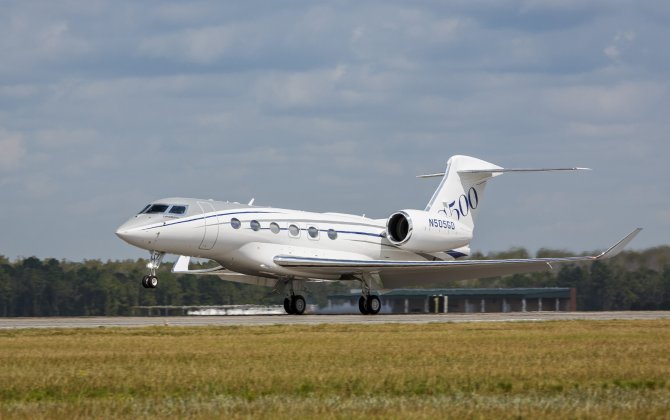Gulfstream G500 production test aircraft makes first flight