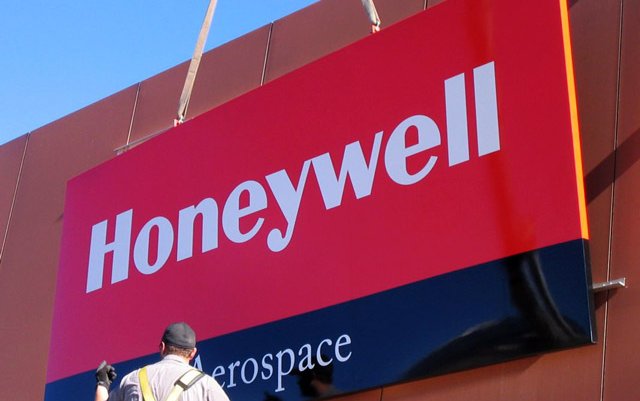 Honeywell Unveils The Power Of The Connected Aircraft At Aircraft Interiors Expo 2017