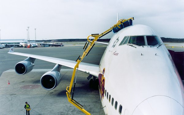 How to remain sustainable while performing the exterior cleaning process