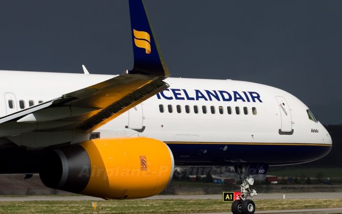 Icelandair Reaches 3 Million Passenger Mark for 2015