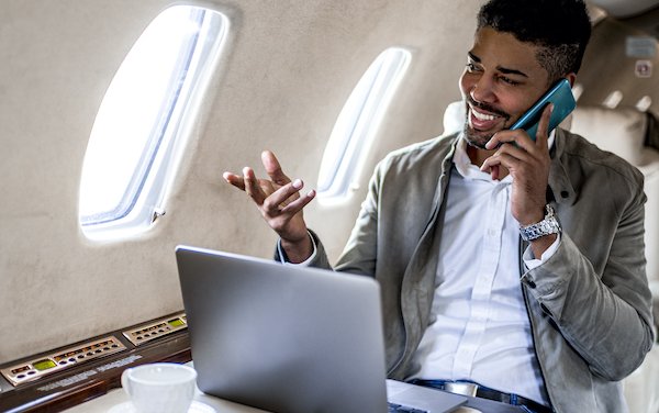 Inmarsat selected Satcom Direct & Honeywell as the first global distribution partners for SwiftJet inflight connectivity service